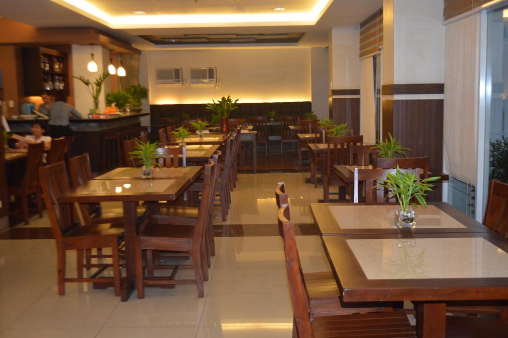 Alu Hotel Davao City Exteriör bild