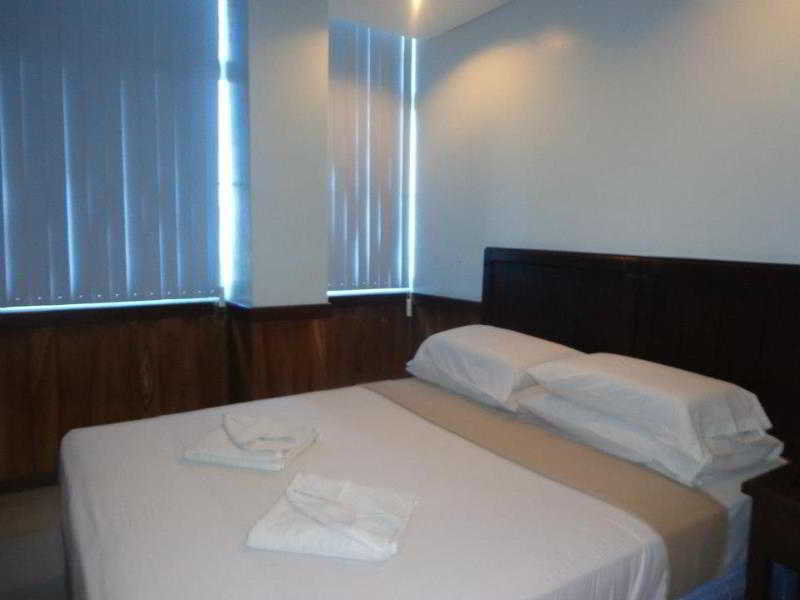 Alu Hotel Davao City Exteriör bild