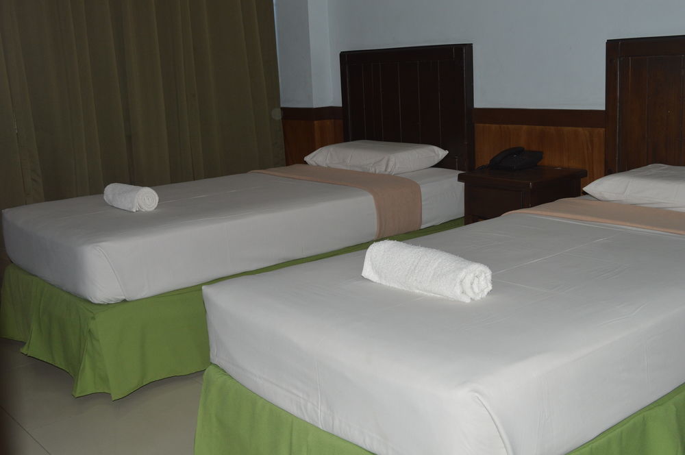 Alu Hotel Davao City Exteriör bild