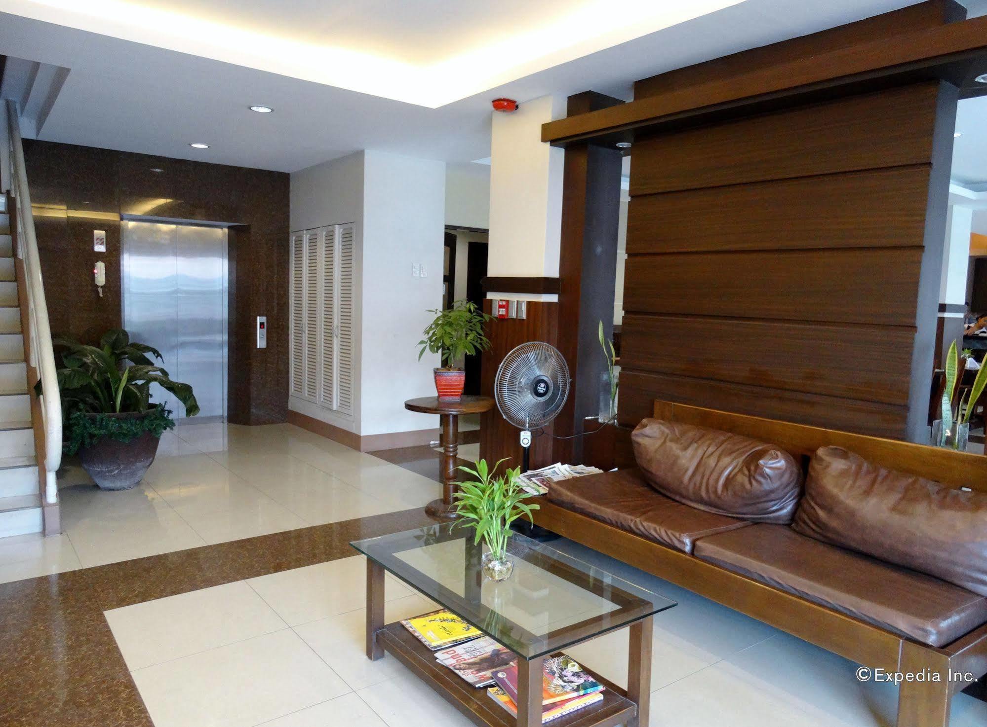 Alu Hotel Davao City Exteriör bild