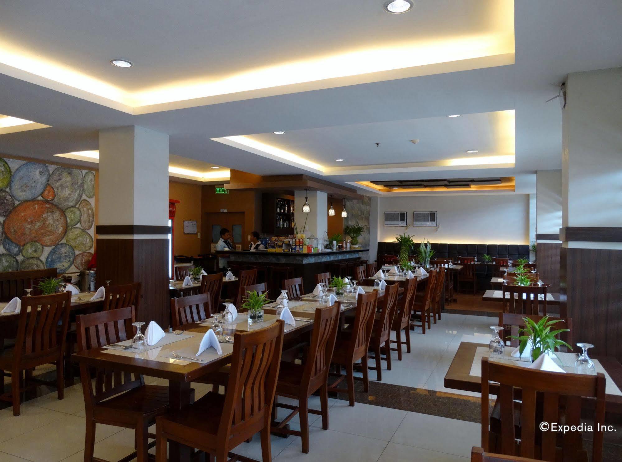 Alu Hotel Davao City Exteriör bild