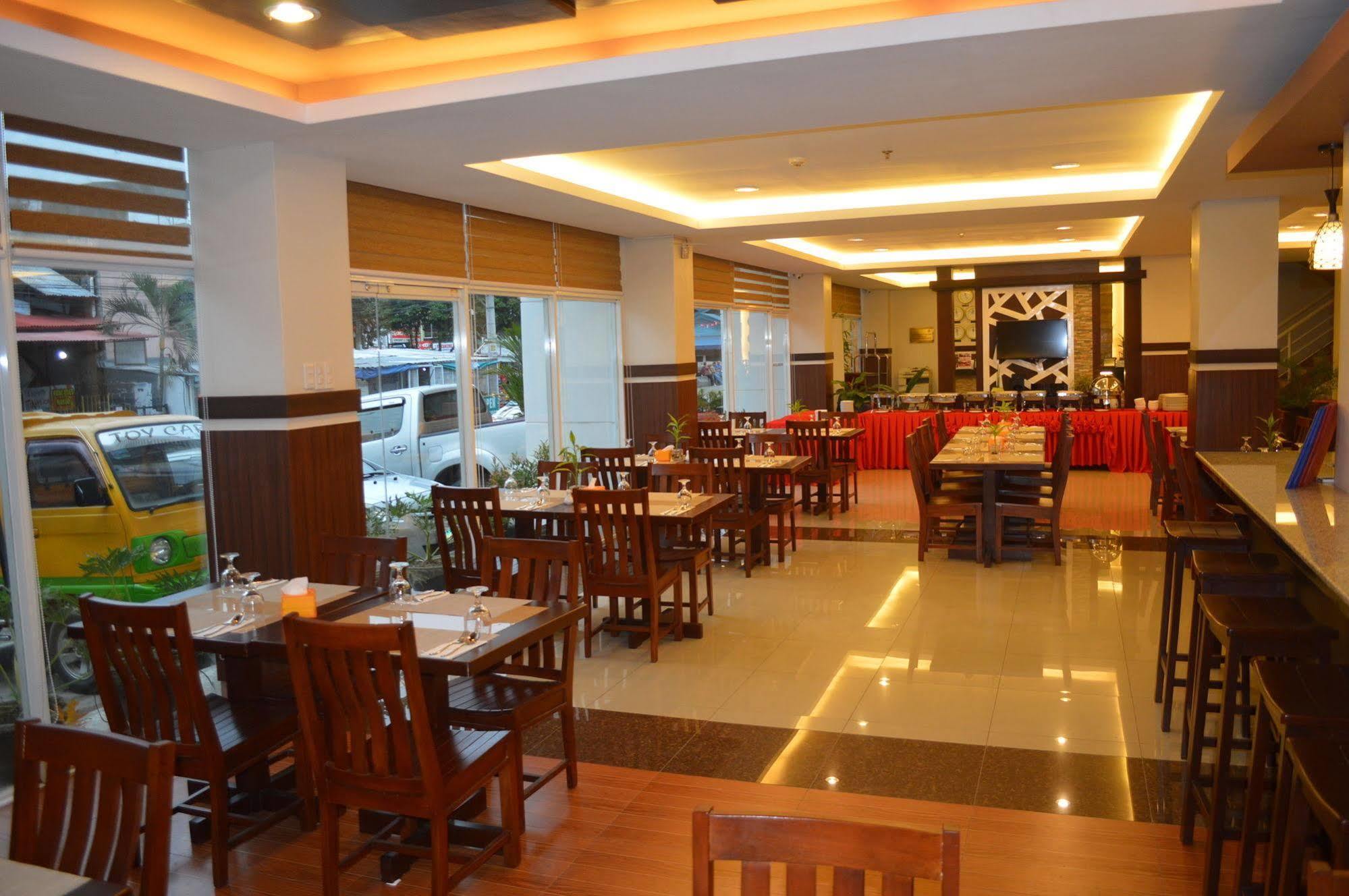 Alu Hotel Davao City Exteriör bild