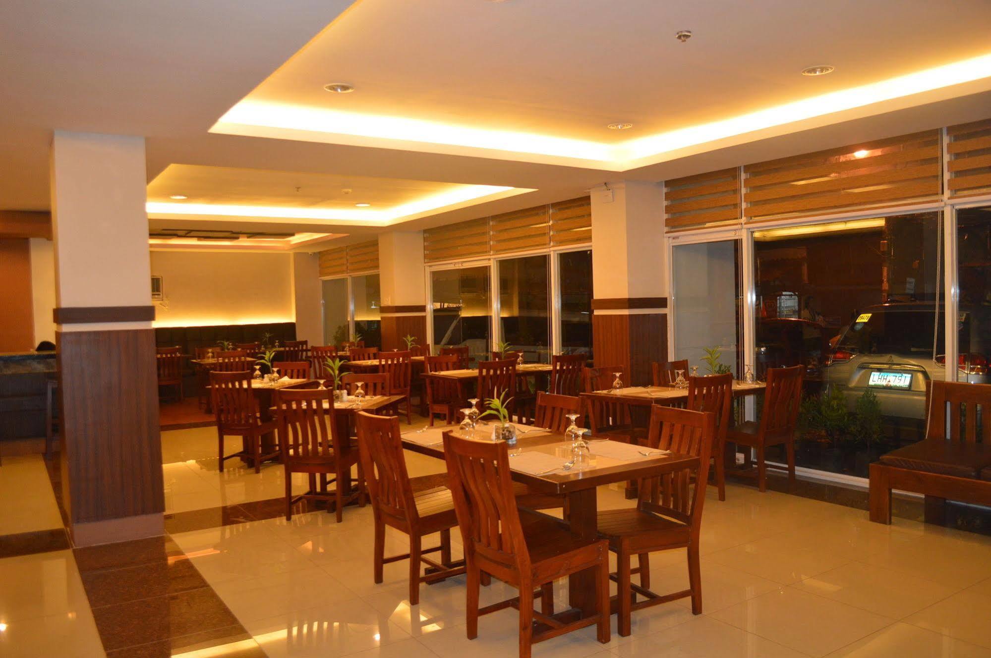 Alu Hotel Davao City Exteriör bild